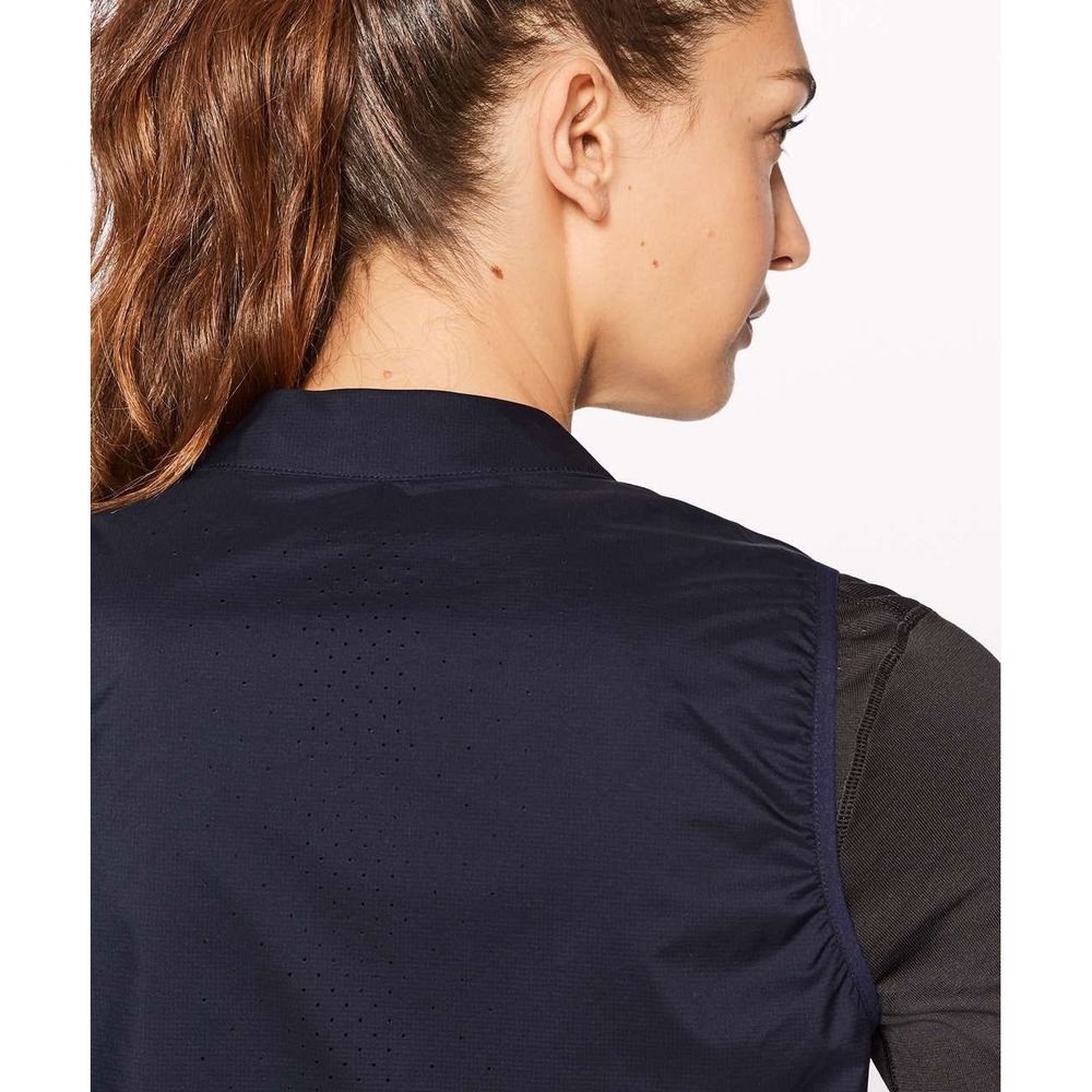 Lululemon Like The Wind Vest Midnight Navy Blue Run Lightweight Performance 6 - Picture 9 of 10
